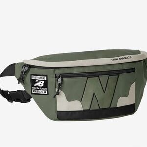New Balance Green and Black Belt Bag with Sleek Design
